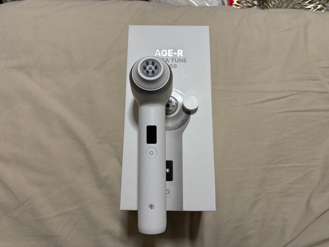 『美品』AGE-R ULTRA TUNE 40.68 美顔器＋顔パック10枚