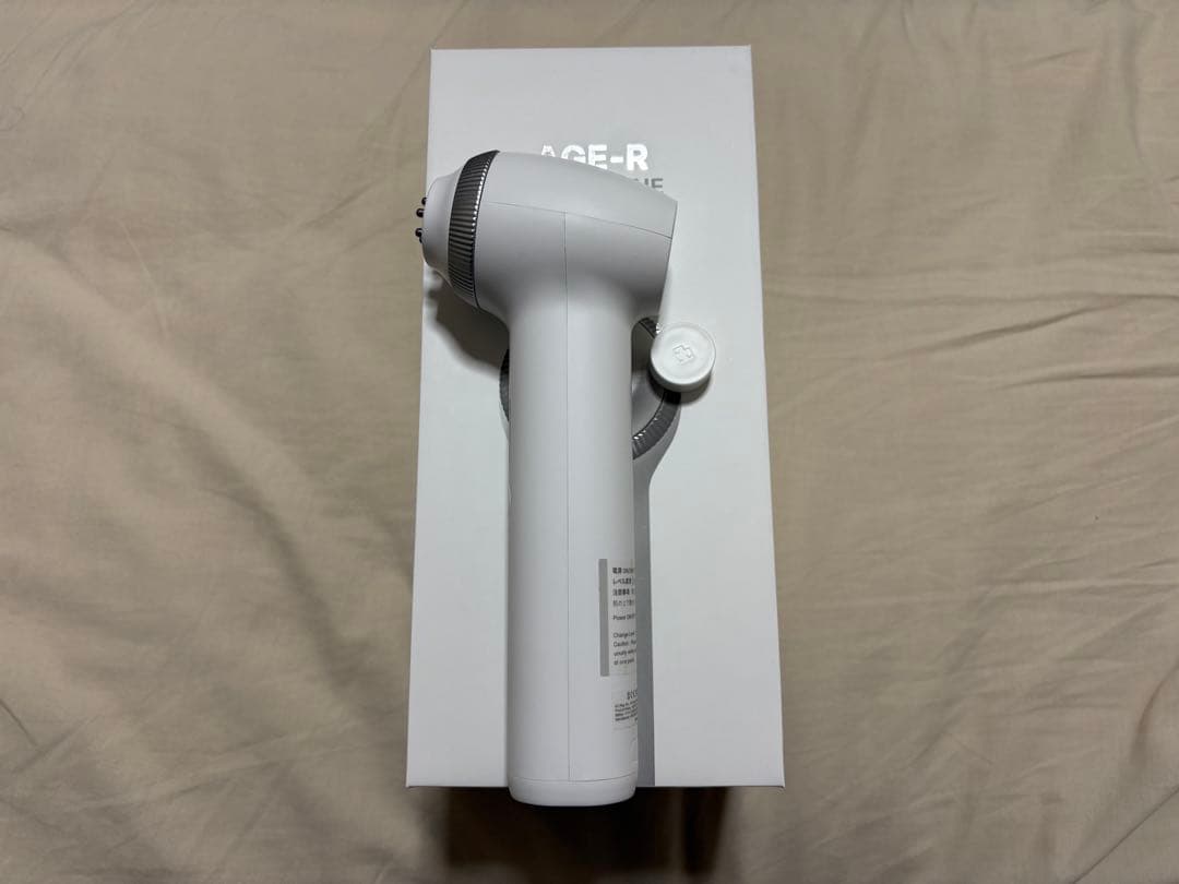 『美品』AGE-R ULTRA TUNE 40.68 美顔器＋顔パック10枚