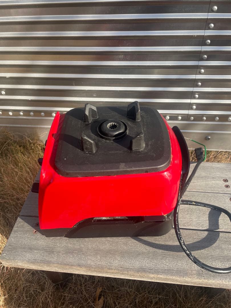 中古　Vitamix 赤 ブレンダー 10段階速度設定