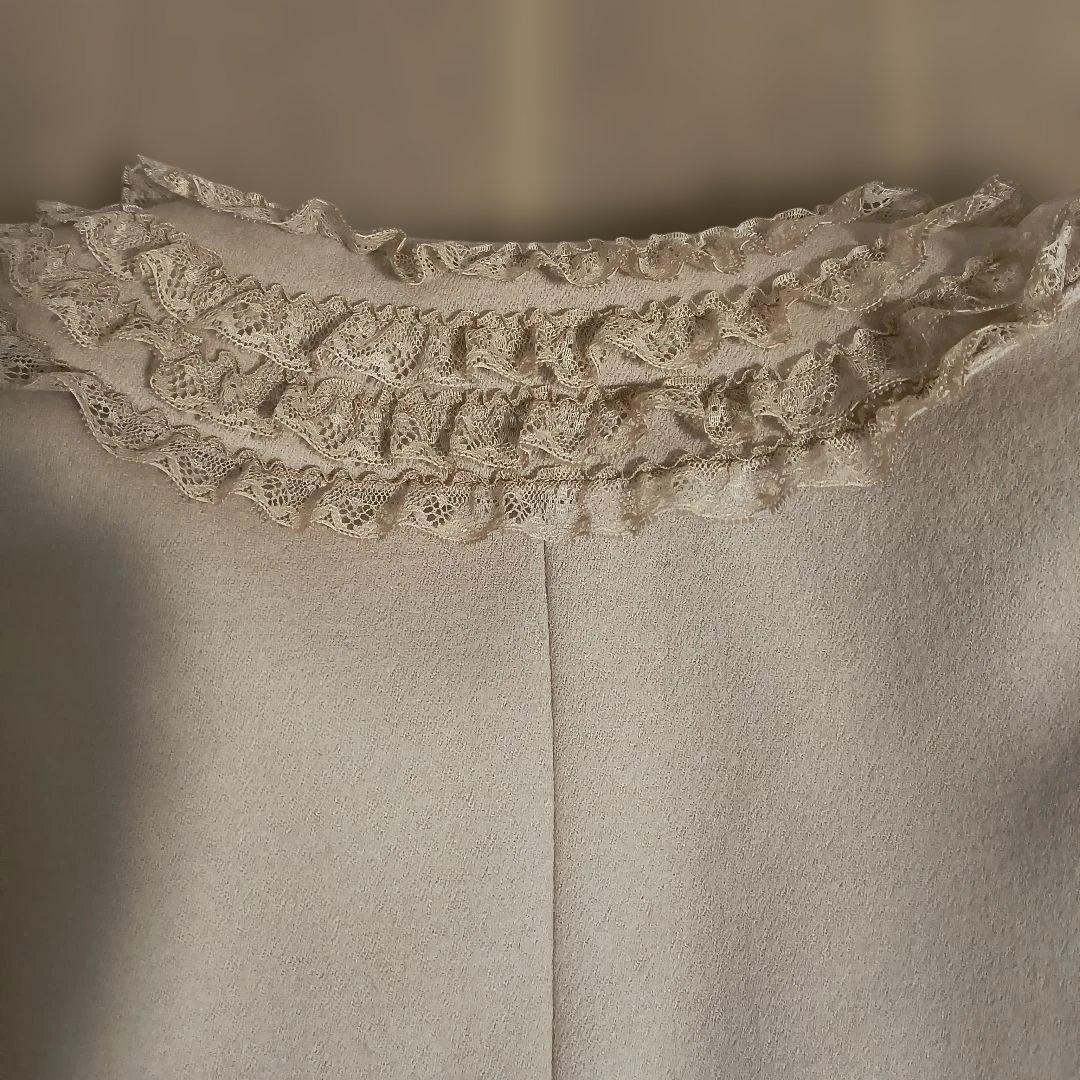 ピンクハウスフリル付きウール混紡ベージュコート（中古品）