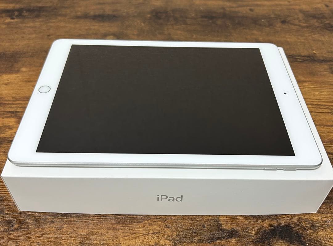 iPad 第6世代 128GB シルバー｜動作良好
