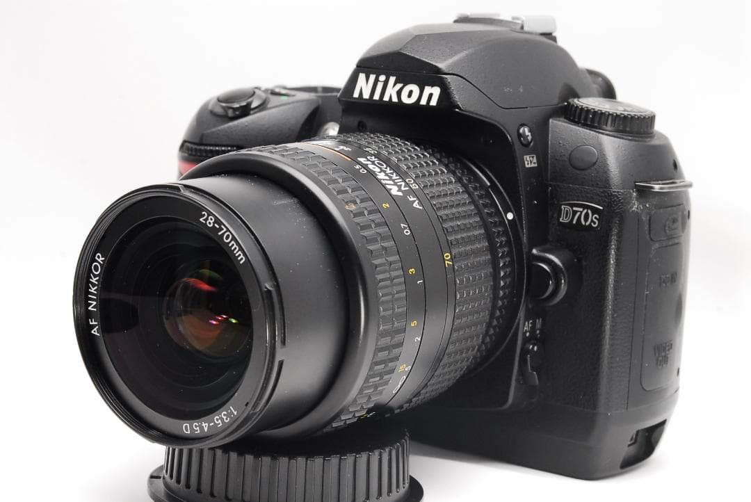 Nikon D70s ♥初心者おすすめ♥CFカード付き♥ 一眼レフ