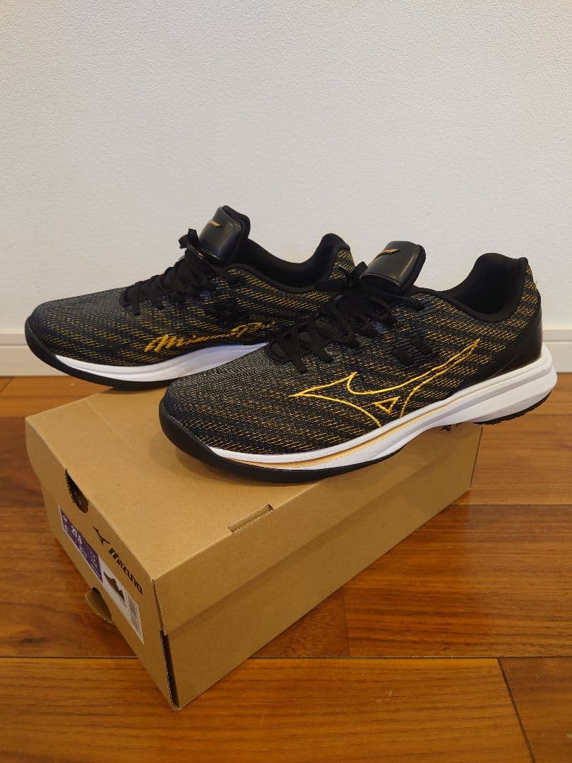 ミズノプロ　ウエーブライトレボランプロ