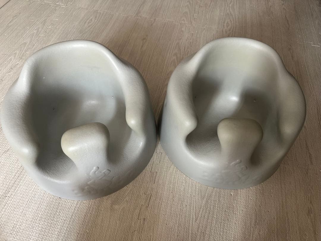 美品✳︎　双子　バンボ　Bumbo クールグレー　2セット(テーブル付)