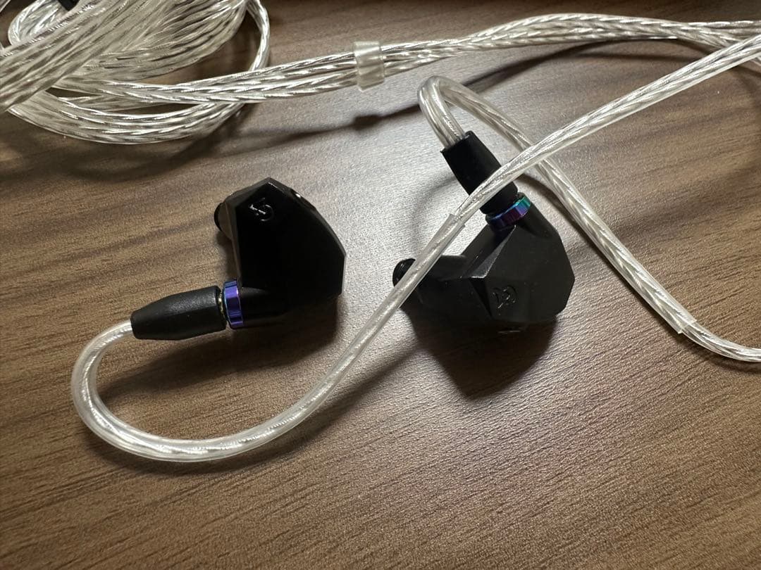 イヤホン Campfire Audio Fathom