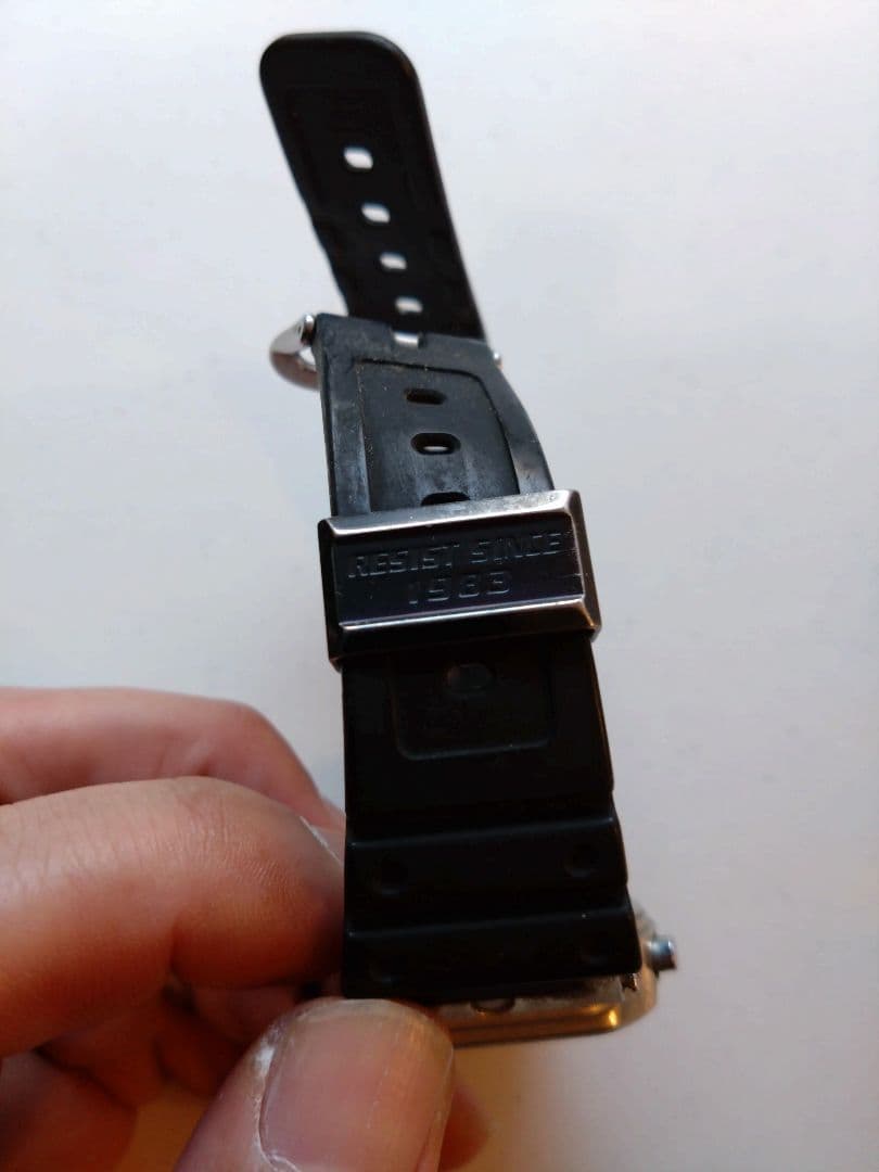 G-SHOCK DW-5000ML-1JF 赤液晶 20周年記念モデル