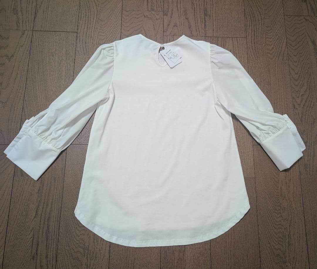 (未使用品タグ付き)エムズグレイシー38 リボン付きホワイト長袖カットソー