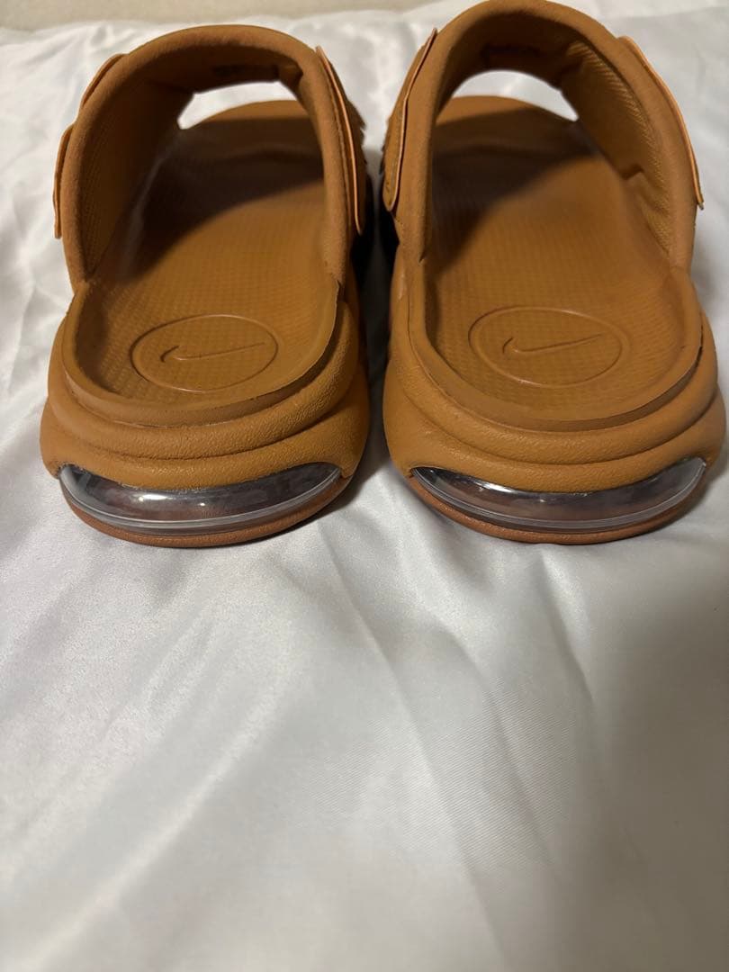 ナイキ エア モア アップテンポ メンズスライド　27センチ