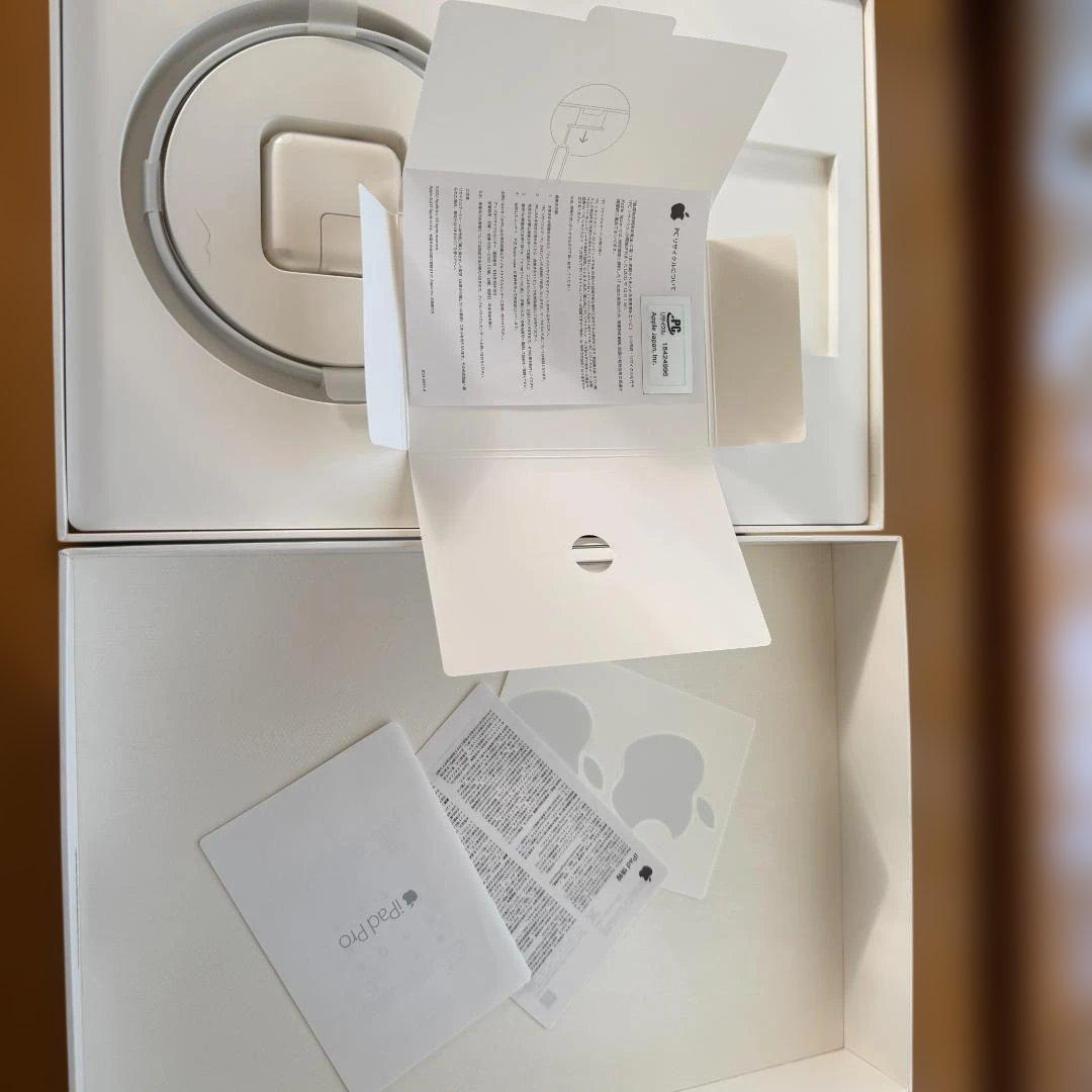 美品iPadPro第1世代 12.9 128GB 箱付 9時間稼働 Povo対応