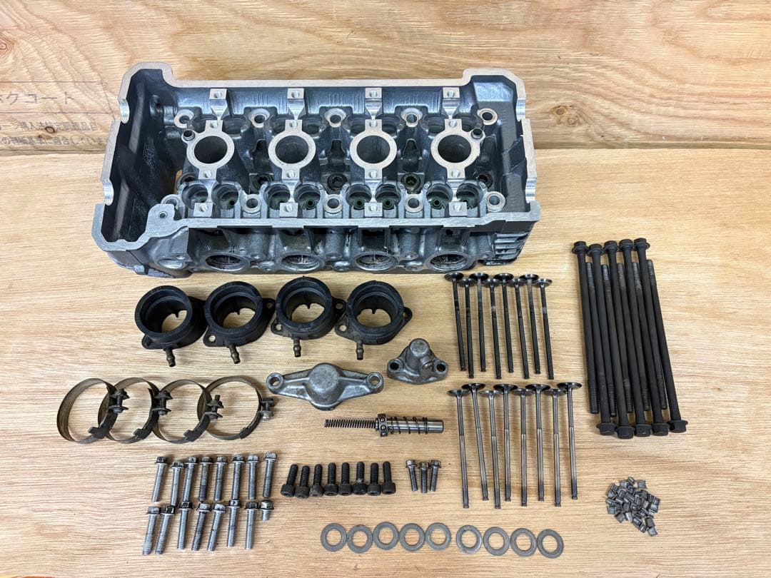 (7) バリオス 1型 シリンダーヘッド