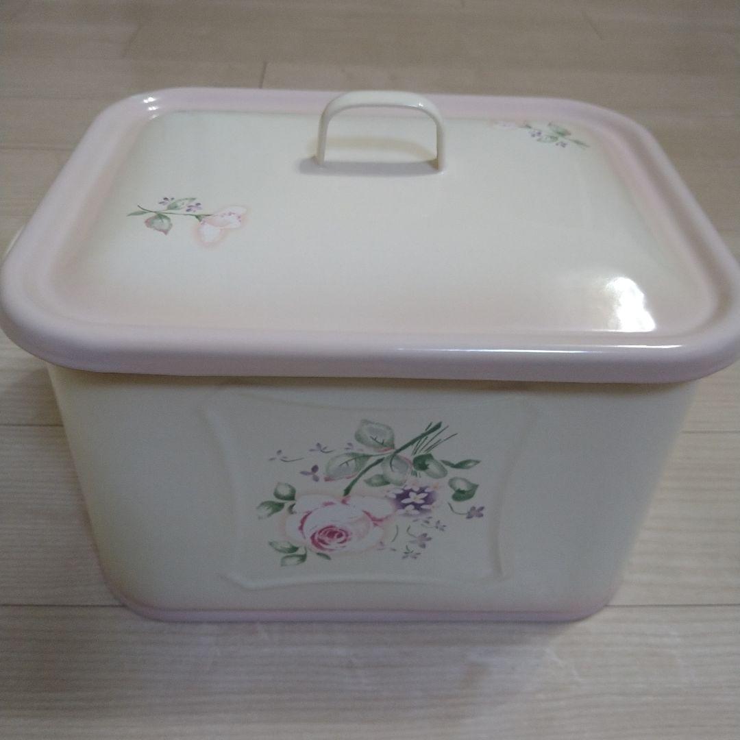 【希少】イマン アンナ ビード入り ミディ BOX缶