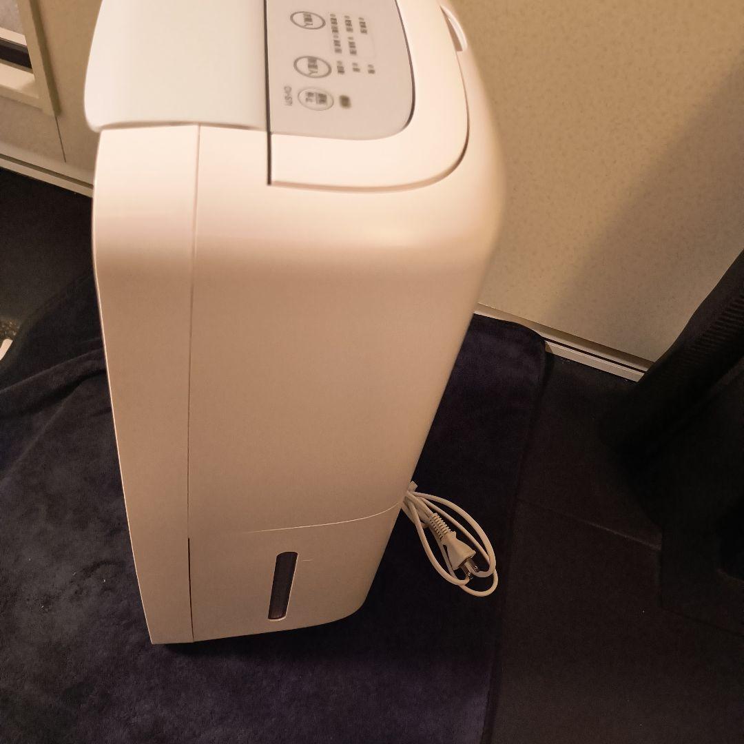 【美品】SHARP 衣類乾燥 除湿機 CV-S71-W 省エネ 部屋干し 消臭