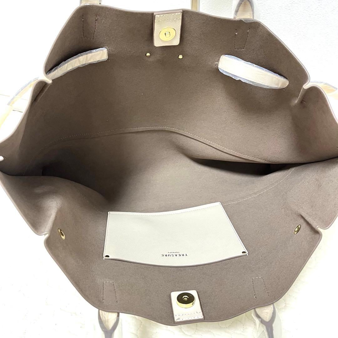 新品未使用　トプカピ　シュリンク　レザー　トートバッグ　A4