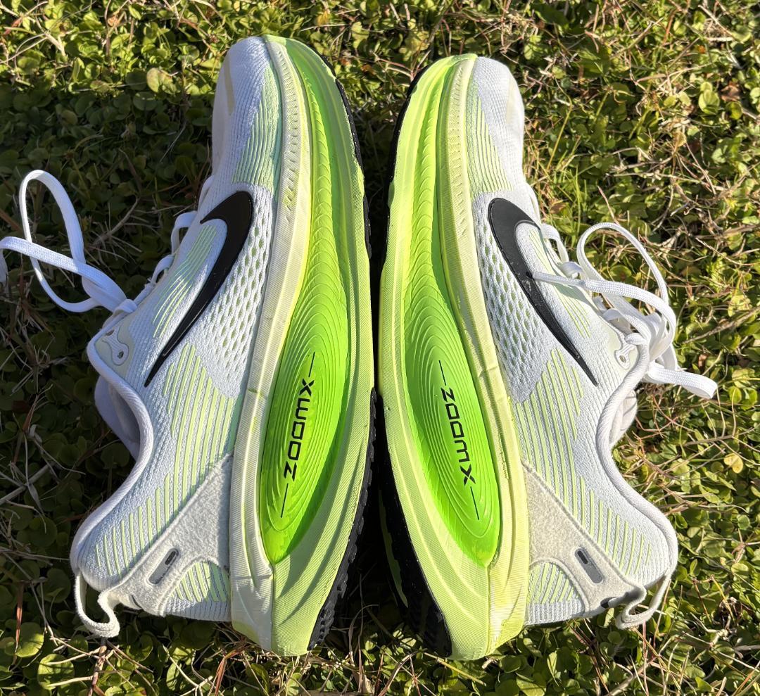 ★大人気商品即決★NIKE vomero18 ナイキ ボメロ18 （26.0㎝）