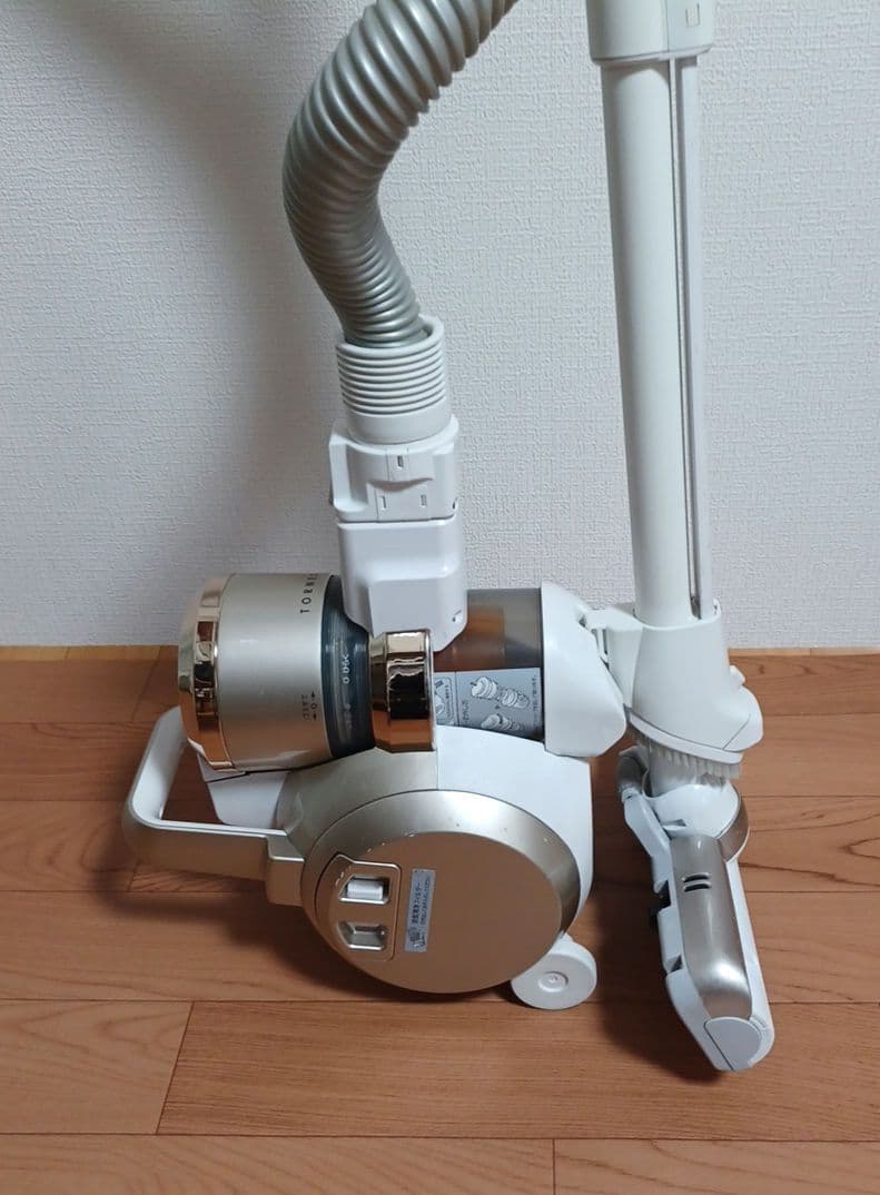 TOSHIBA サイクロン掃除機 VC-SG910X(N)