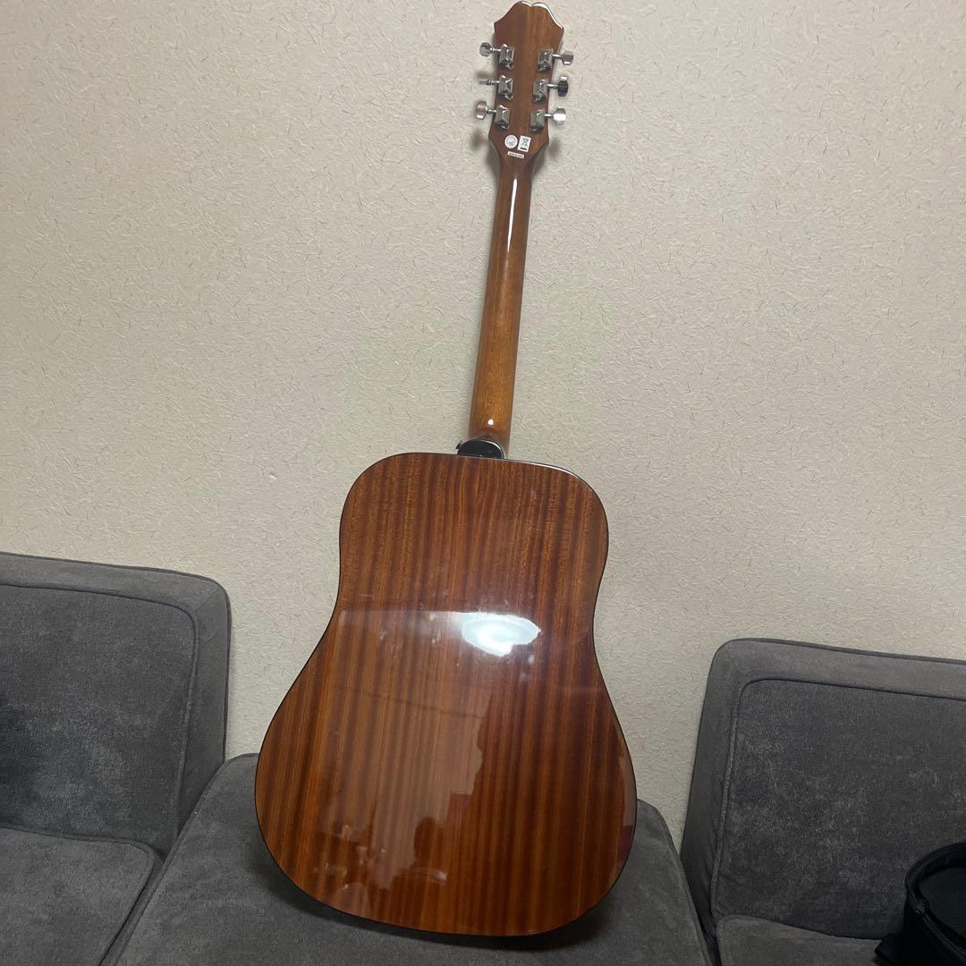 Epiphone アコースティックギター ギターケース、カポ、予備の弦