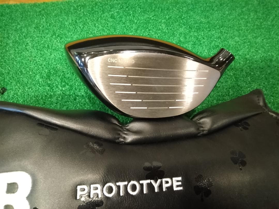 プロギアPRGR RS-Fスリークローバーヘッドカバー新品スリーブ専用ソケット付