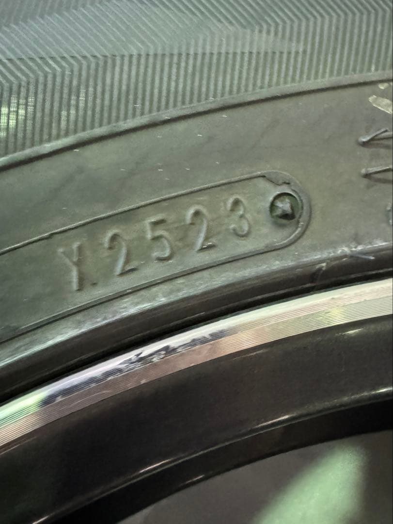 美品_R18_ホイル付スタッドレス_DUNLOP