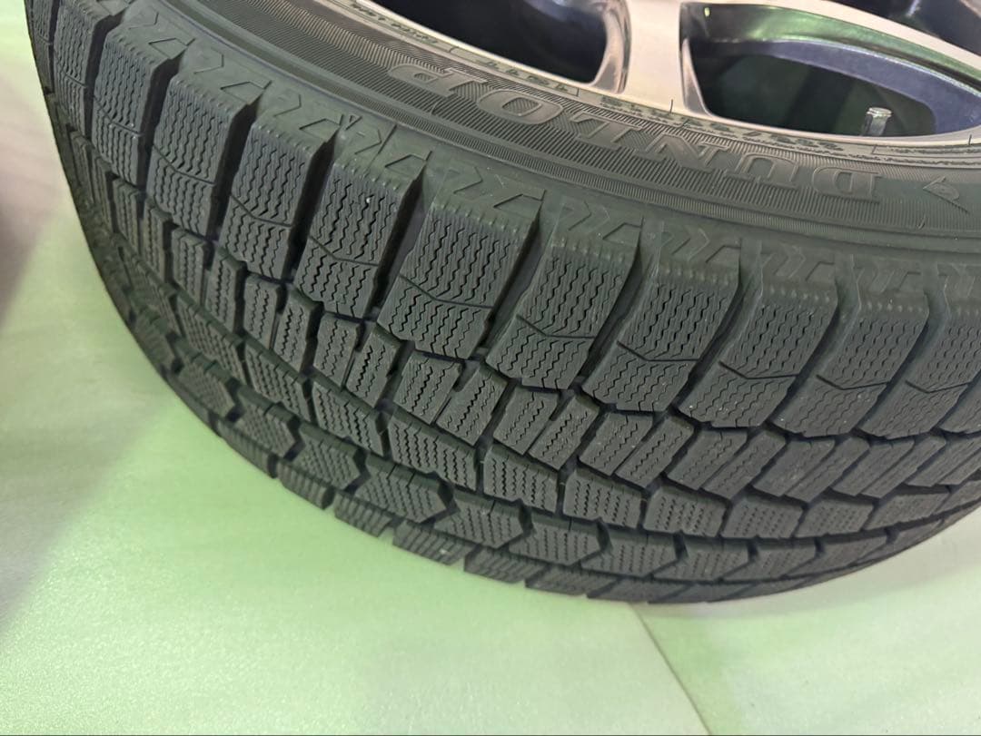 美品_R18_ホイル付スタッドレス_DUNLOP