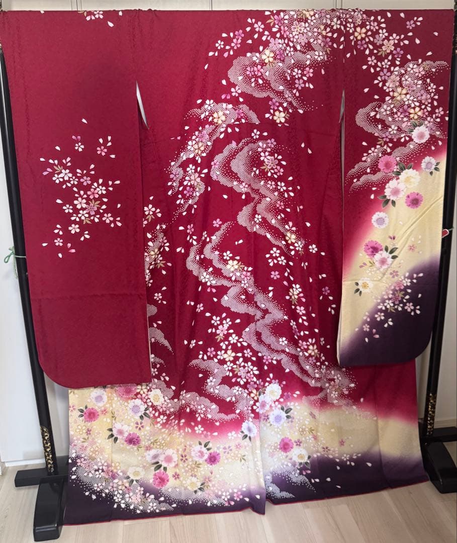 新春セール！　正絹長襦袢付き裄７０．５ｃｍ　豪華　５点セット刺繍振袖