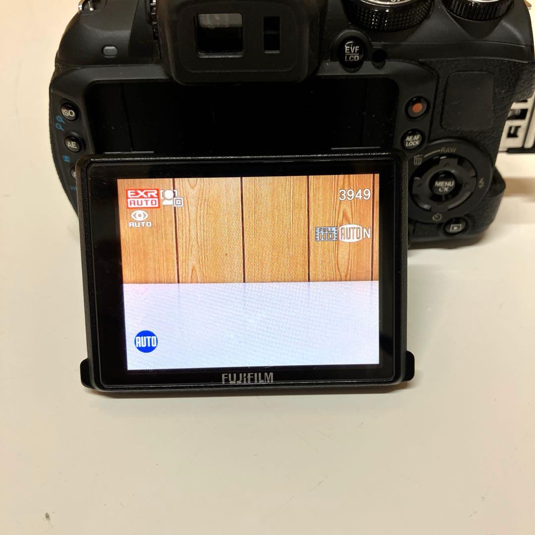 デジタルカメラ ESV048 FUJIFILM FINE PIX HS20EXR