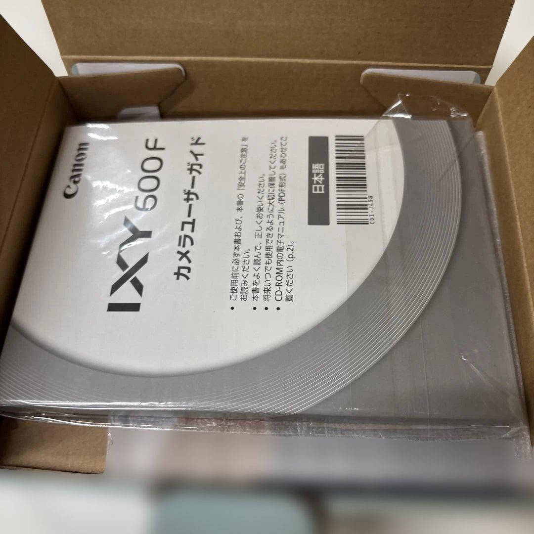 Canon キャノン　カメラ　パープル