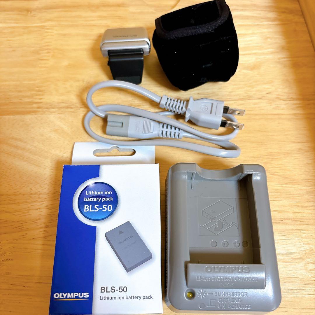 OLYMPUS PEN E-PL8 ミラーレス一眼 本体　レンズ2本付き