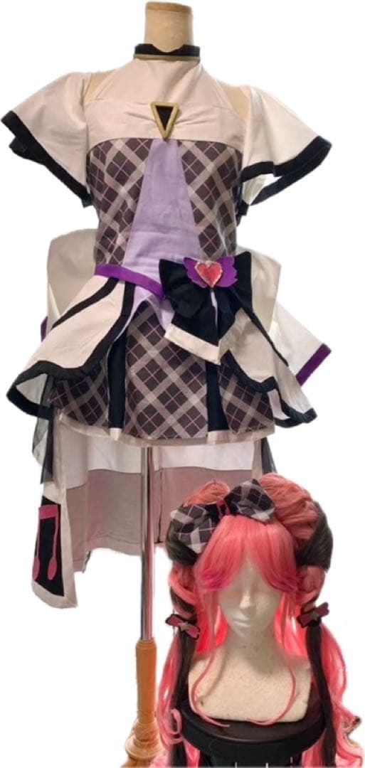 キュアキッスコスプレ衣装