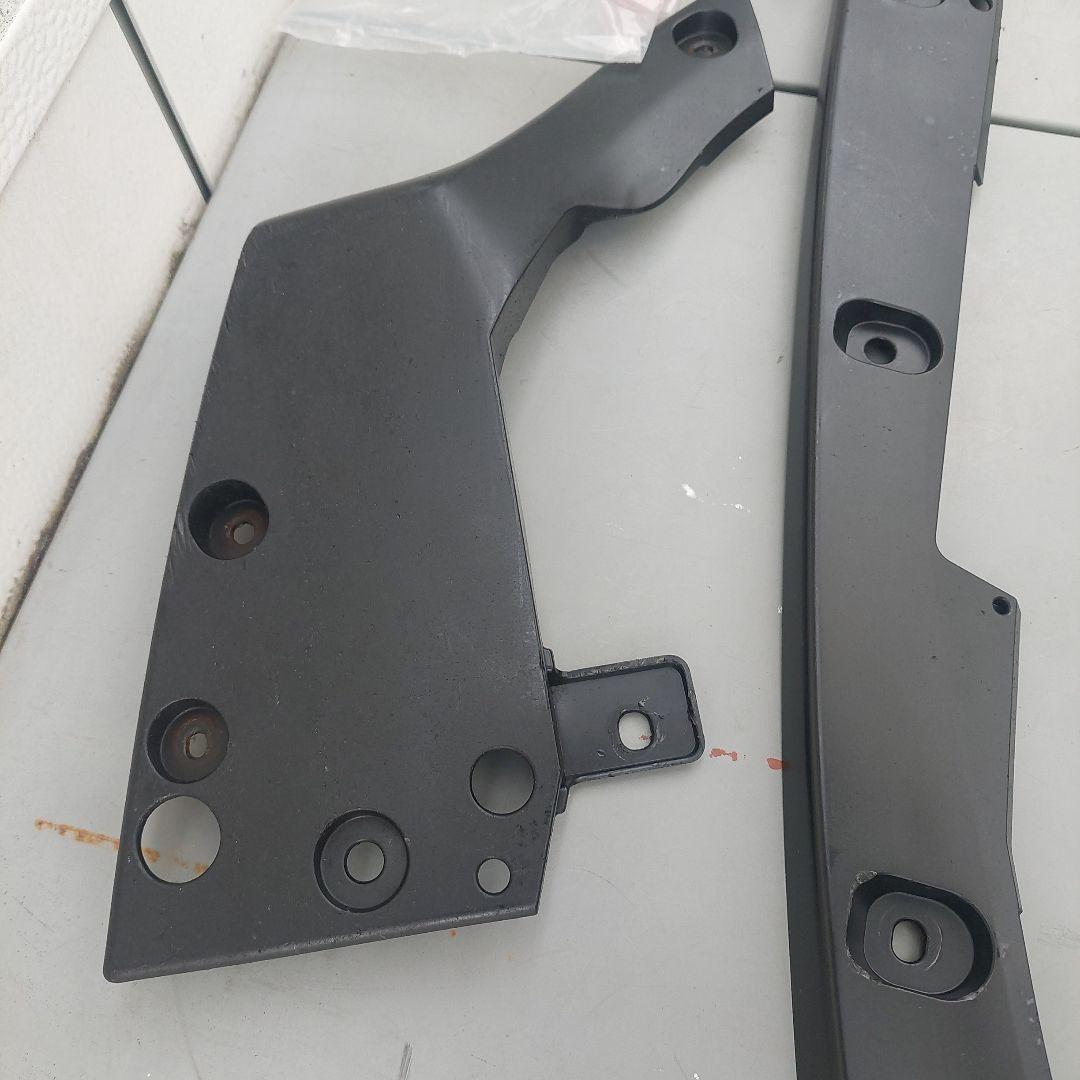 30プリウスツーリング用リアアンダースポイラー純正セット