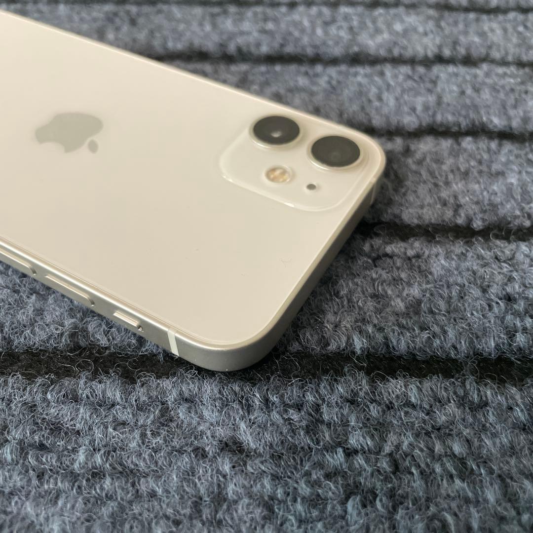 30 Apple iPhone12 mini 128GB ホワイト