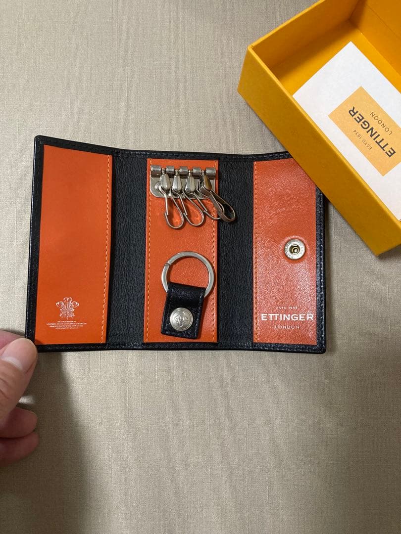 【新品・未使用】ETTINGER キーケース Black/Orange
