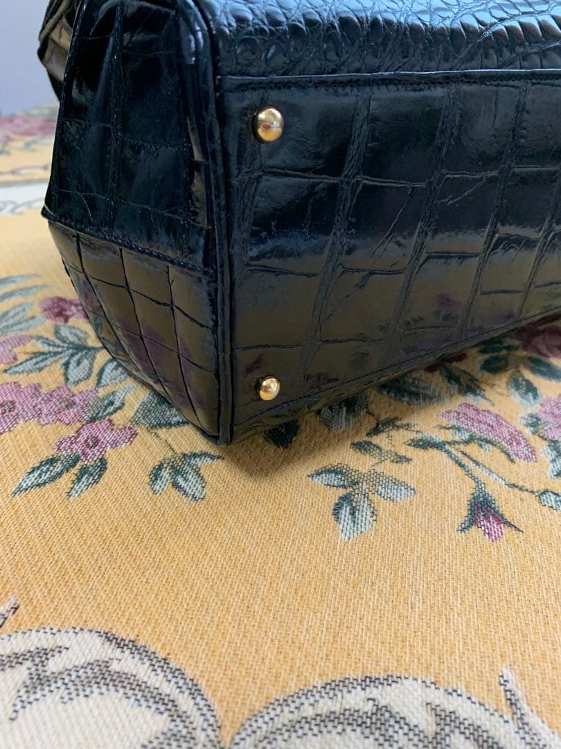 BALLY シャイニングクロコダイルハンドバッグ黒　ドイツ製