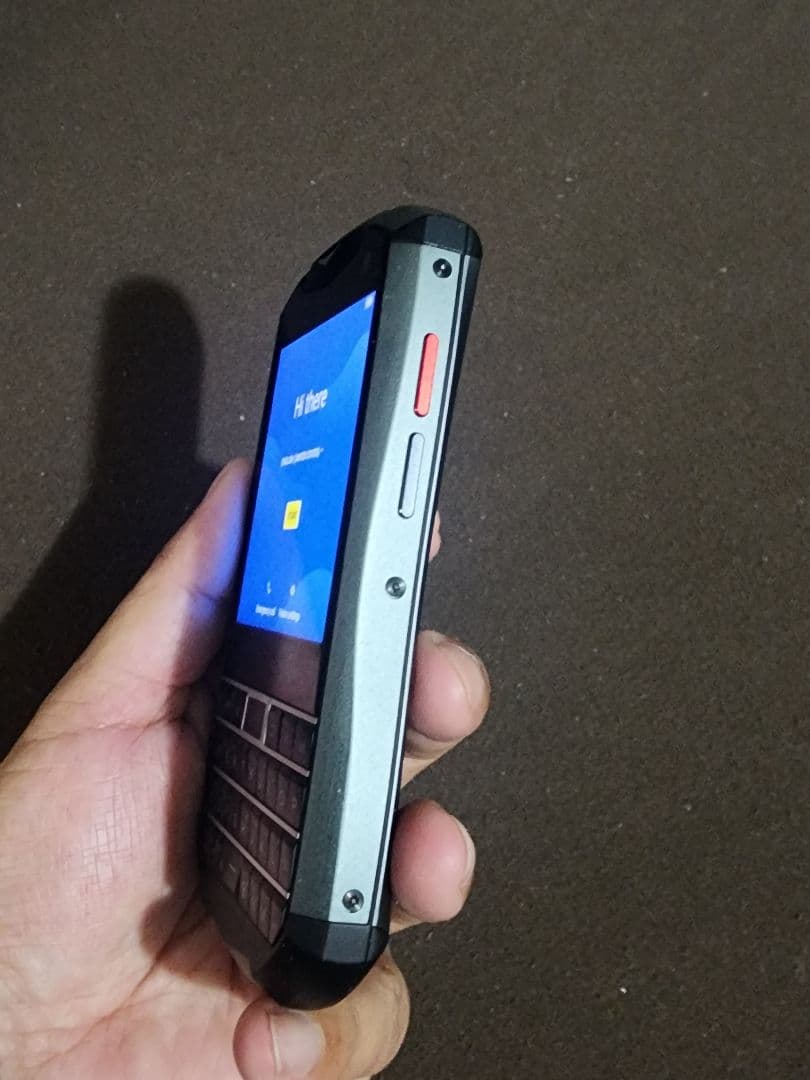 値引き【美品】Unihertz Titan Pocket ブラック 本体