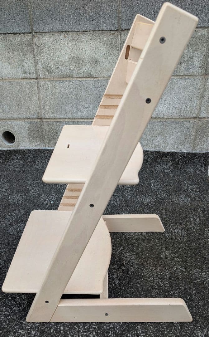 ストッケ　トリップトラップ　アイボリー