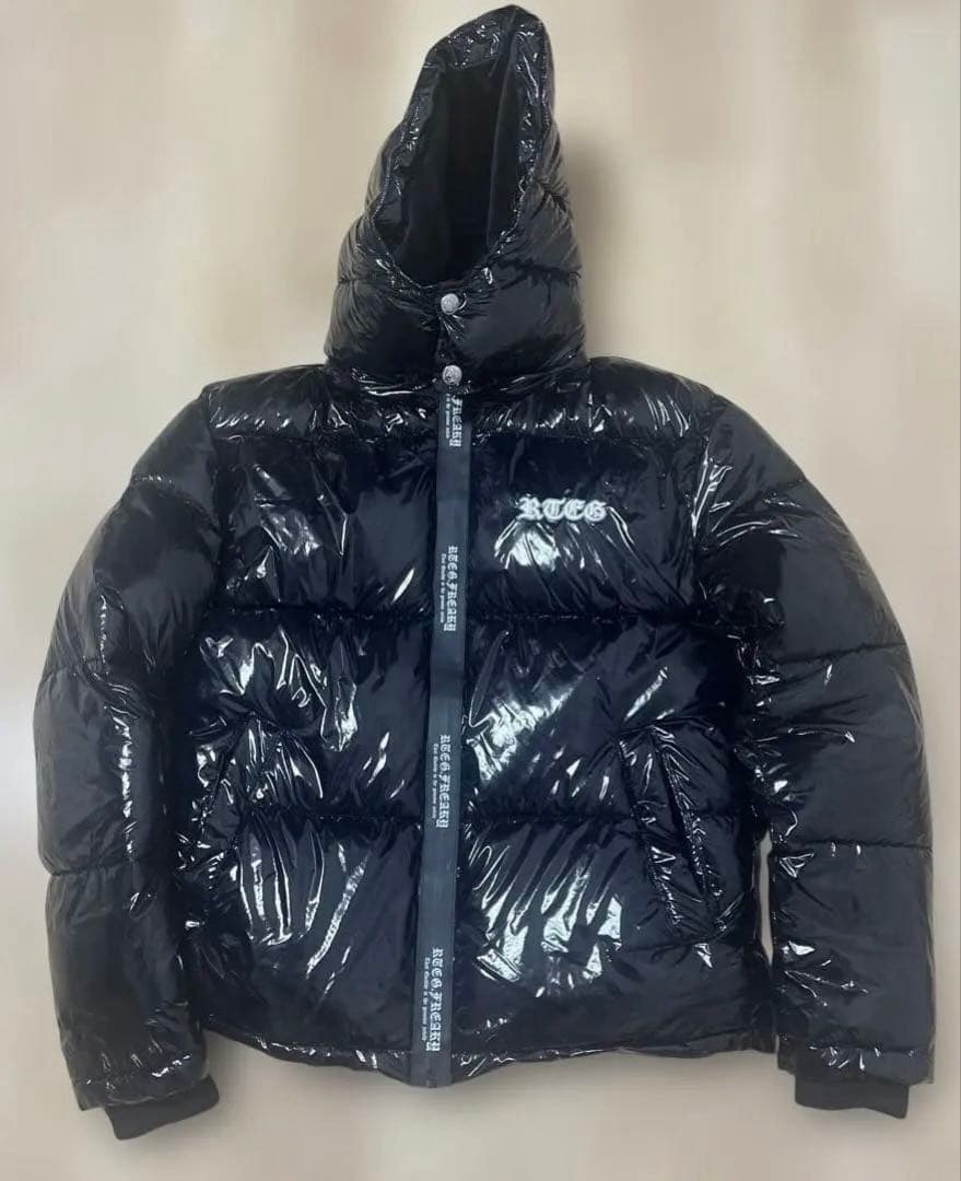 アダムスジャグラー RTEGダウンジャケット　ブラック　光沢　テカテカ