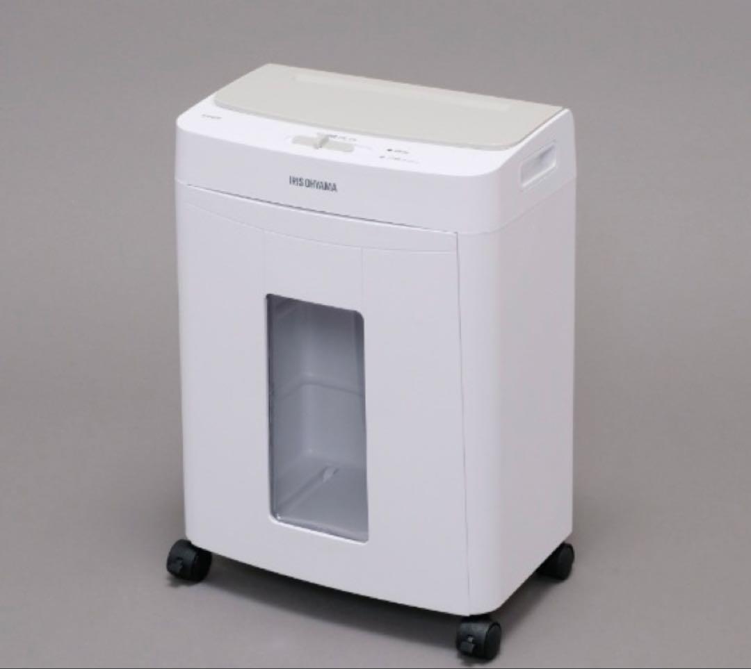 新品　アイリスオーヤマ シュレッダー KFC60C