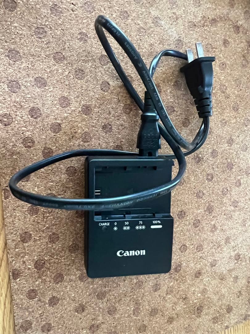 Canon EOS 5D Mark III 本体（バッテリー・CFカード付）