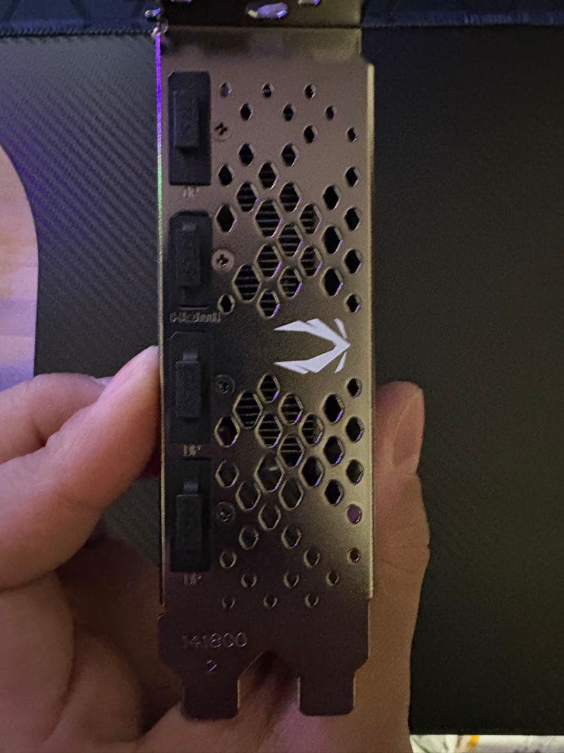 zotac GEFORSE RTX 4060 グラフィックボード 使用歴小