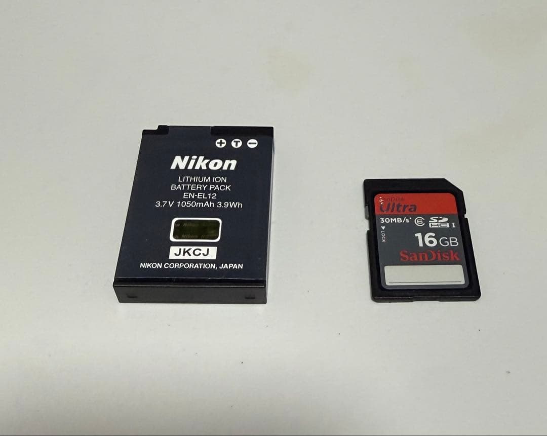 デジタルカメラ Nikon COOLPIX S8000