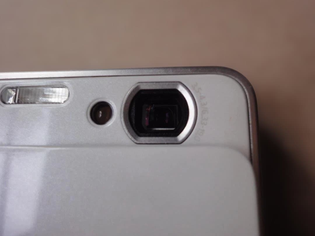 SONY ソニー Cyber-Shot DSC-T2 ホワイト　セット　中古