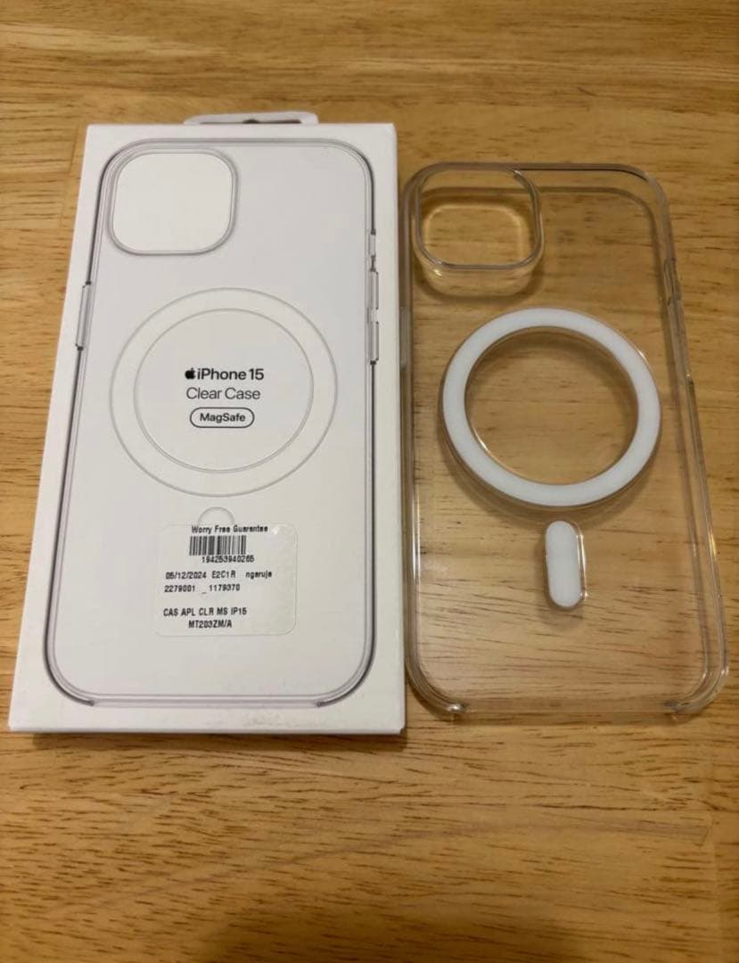 Apple iPhone 15 ホワイト 本体 バッテリー100%