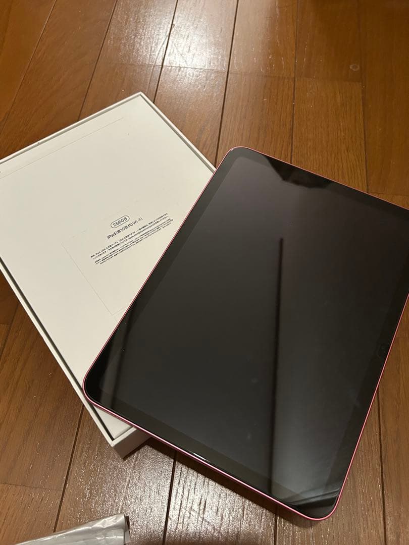 値下げiPad 10世代　256G wifiモデル　ピンク　おまけケース4個付き