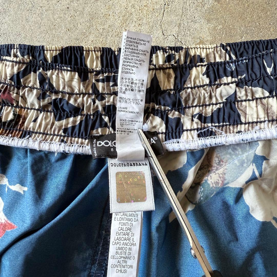 【水陸両用◎】Dolce & Gabbanaシルクハーフパンツ真夏日対応◎総柄.
