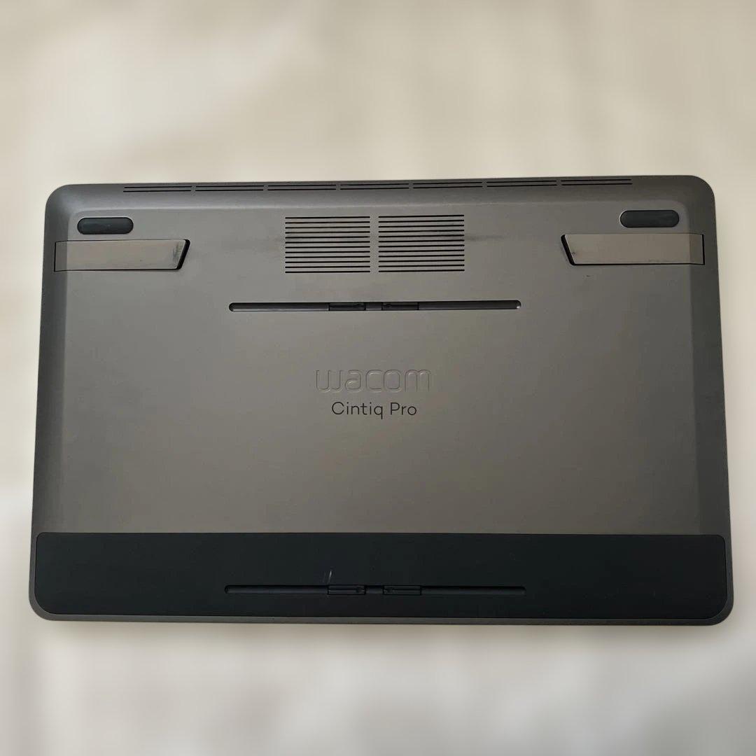 【スタンド付】Wacom Cintiq pro 16【値下げ可】