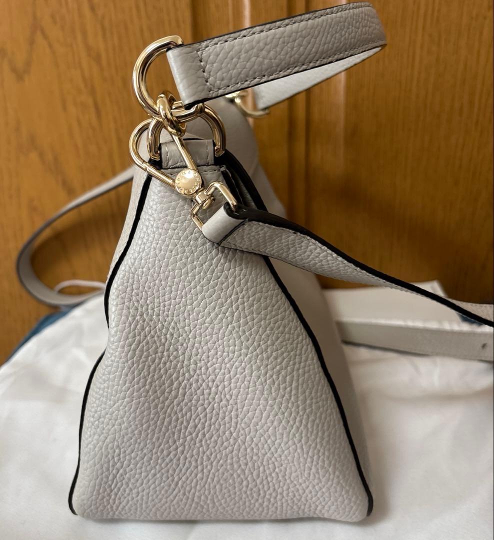 変更！FURLA グレー ショルダーバッグ レザー製