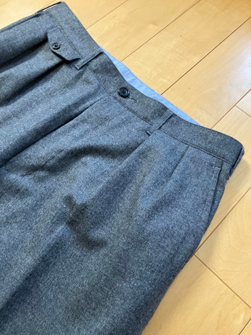 t*t様 百名品！ ビームスプラス 2プリーツトラウザーズ ウールフランネル