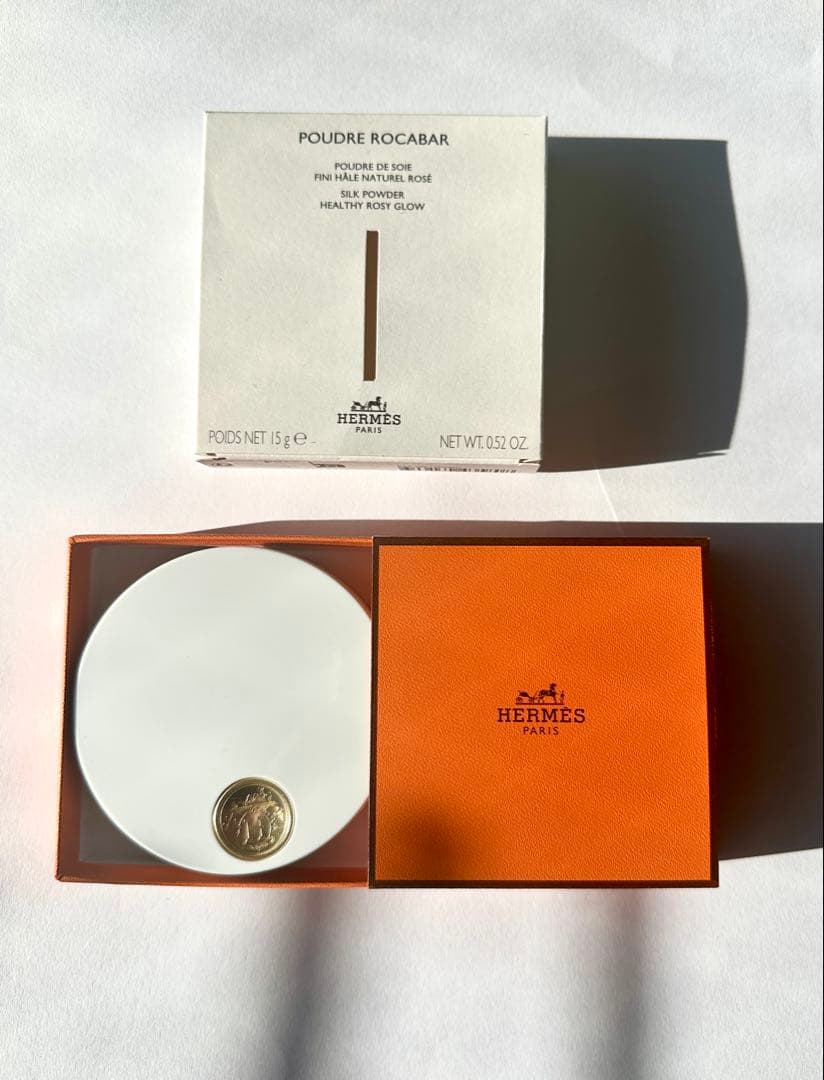 未開封！ エルメス ホリデー限定品「プードル ロカバール」フェイスパウダー