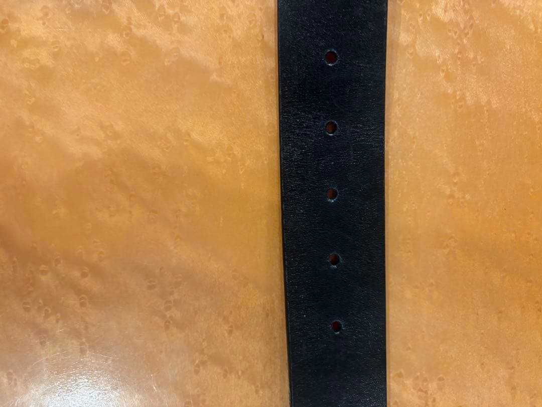 Gucci ハート型バックル ブラックレザーベルトハート