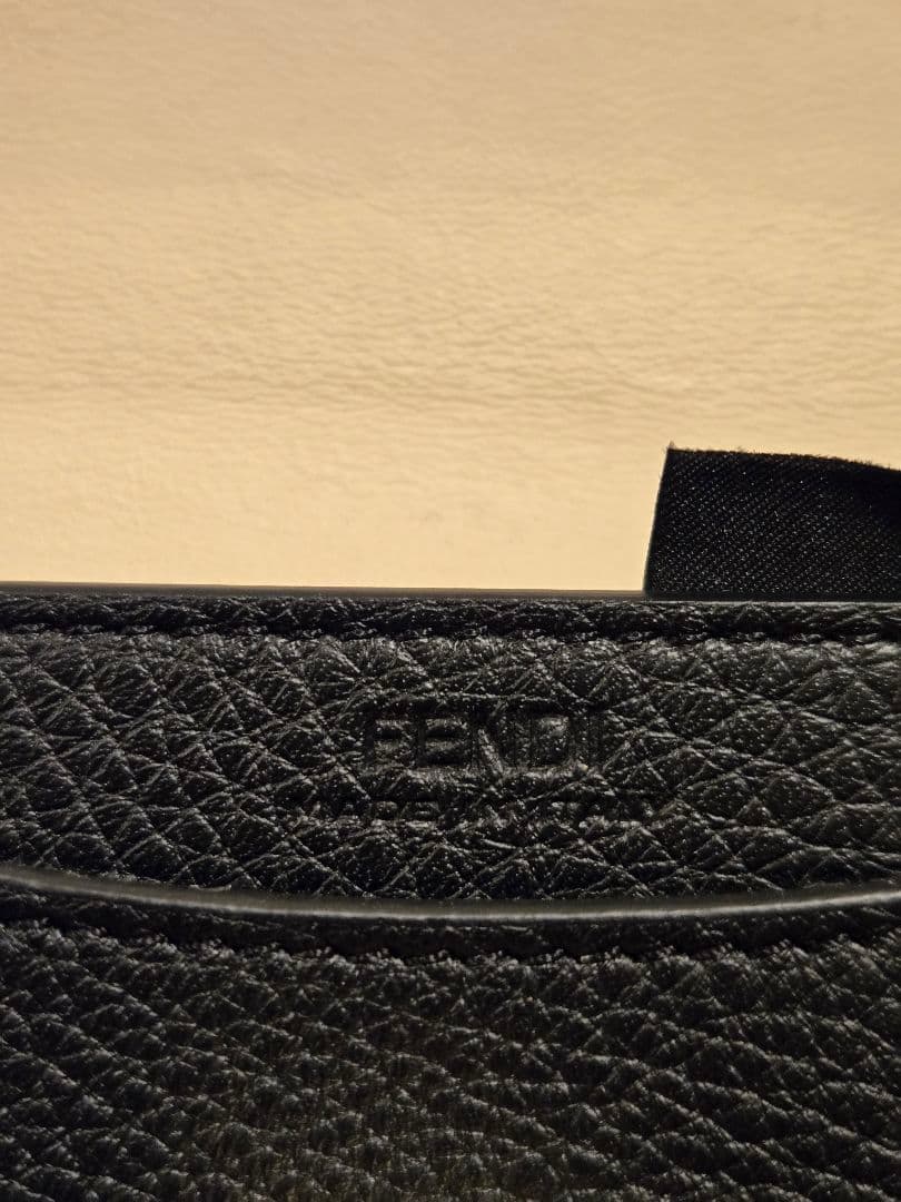 【極美品】 FENDI 名刺入れ カードケース 8M0425