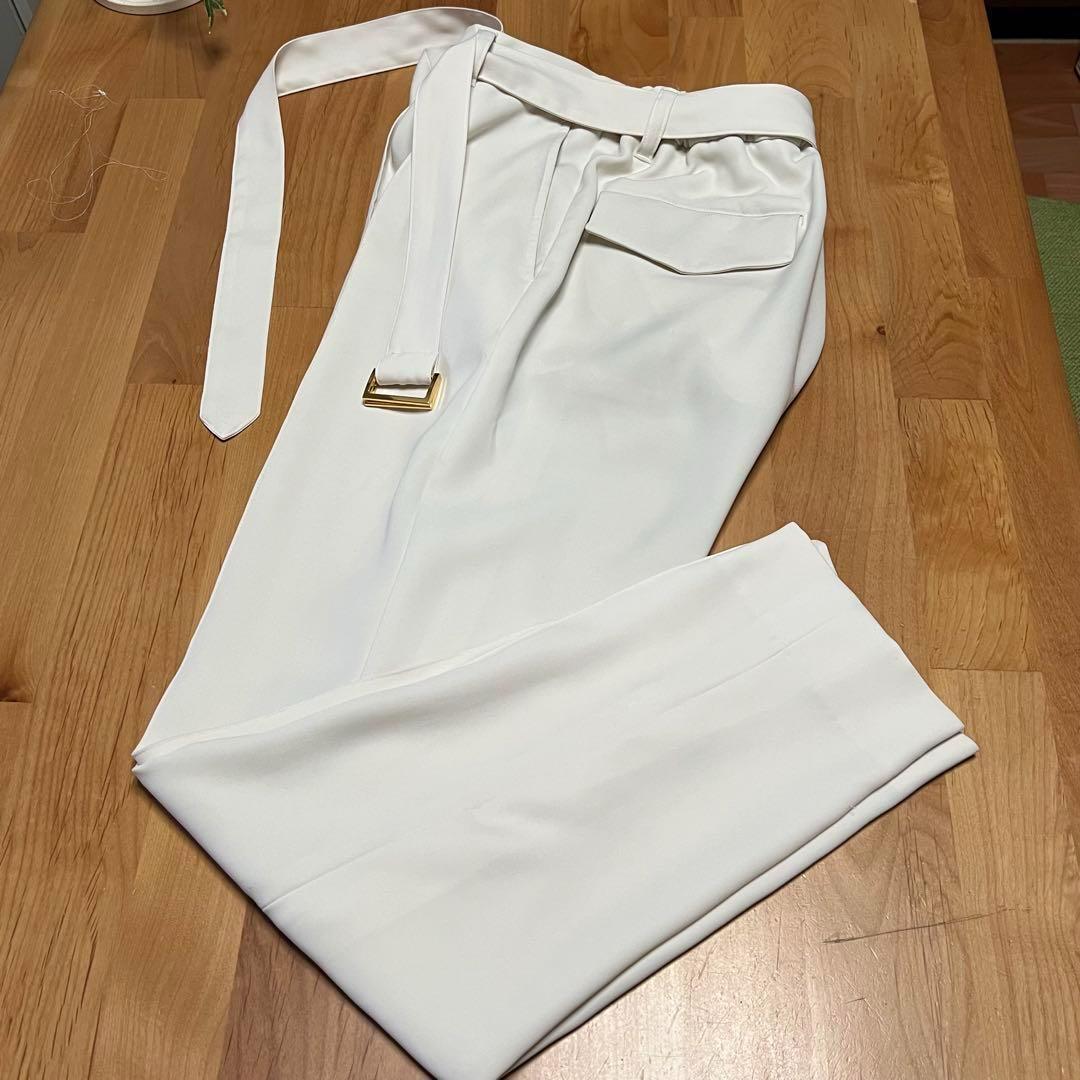 【美品】CULLNIトレンドデザイン　前ファスナー メンズ スーツ　オフホワイト